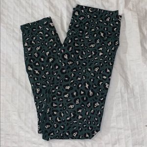 Fabletics cheetah print leggings